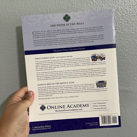 Memoria Press Literature Guide (Student/Teacher) A Door in the Wall by de'Angeli - Picture 5 of 6